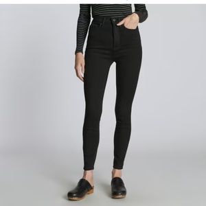 The way high skinny jeans. Tag still on never worn .